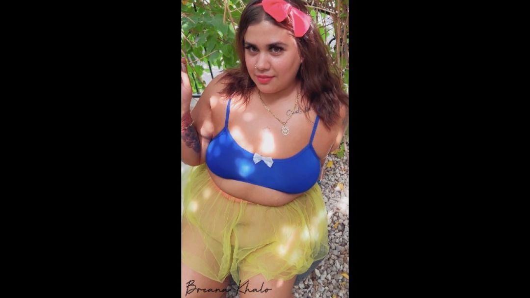 Snow White gets Thick and Slutty