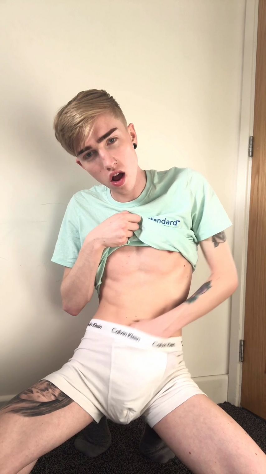 Pretty Boy Twink plays with his BIG Dick