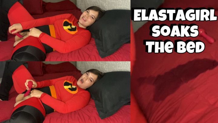 Elastagirl masturbates and soaks her bed