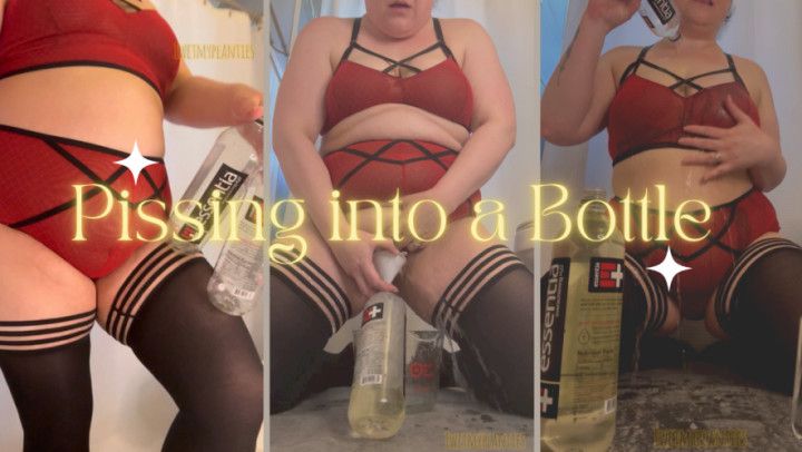 BBW Messy Piss into Water Bottle