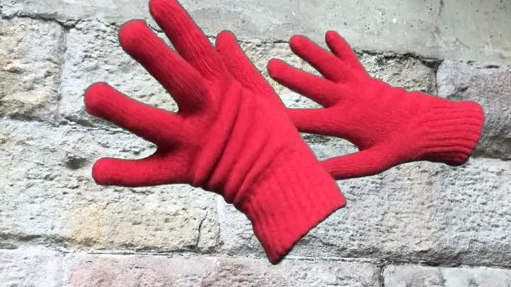 Arikajira Invisible Red Gloves Seduction