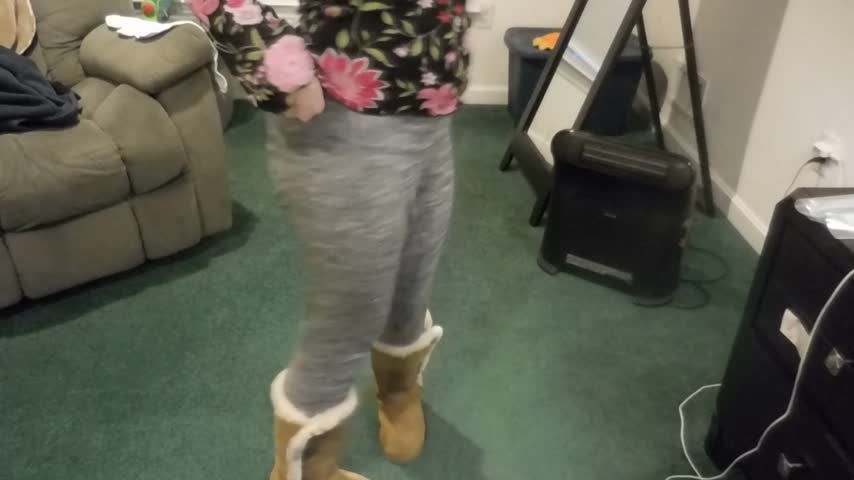 Teasing u with winter boots