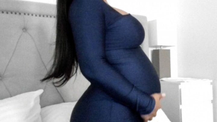 29 Weeks Pregnant Belly Measuring