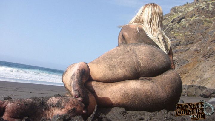 Dirty Feet, Soles &amp; Ass On Nudist Beach