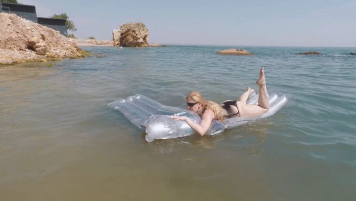 Katya Inflating Mattresses And Swiming