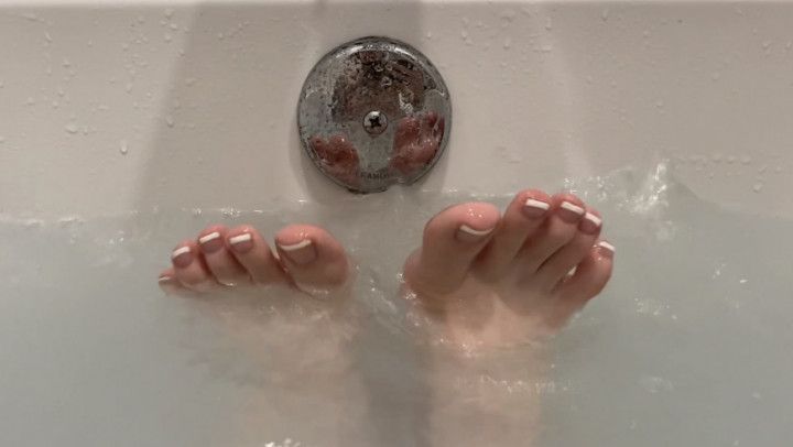 Bathtub Toe Spreading