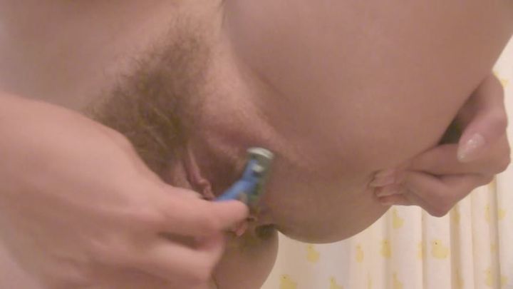 Shaving My #Bush