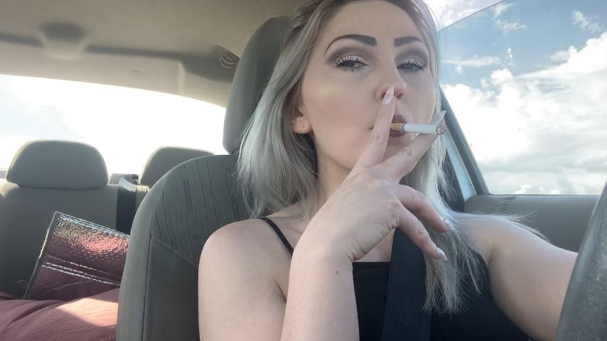 Smoking Fetish Freeway Drive