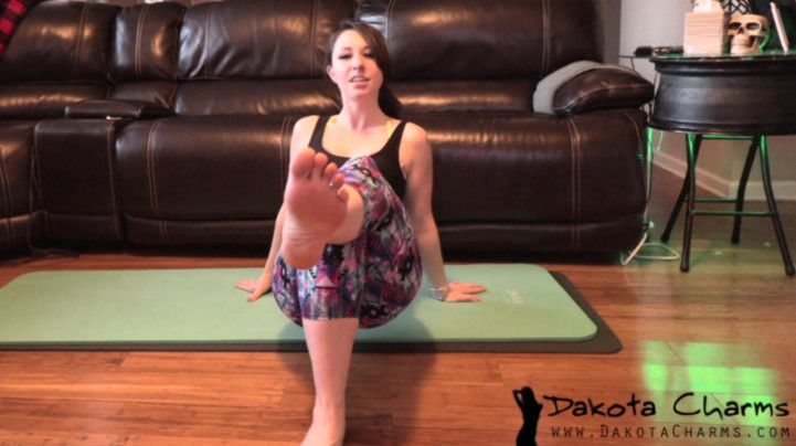 Dakota Charms Yoga Foot Class WMV