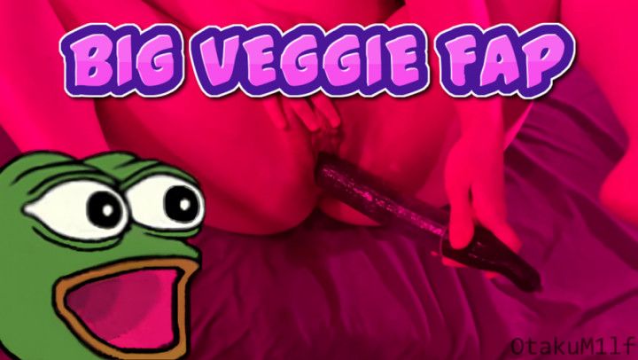 Horny Slut MILF cums hard in Passionate cucumber fuck
