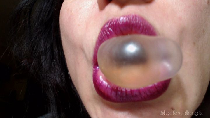 ASMR Lipstick Kisses, Bubble Gum Chewin