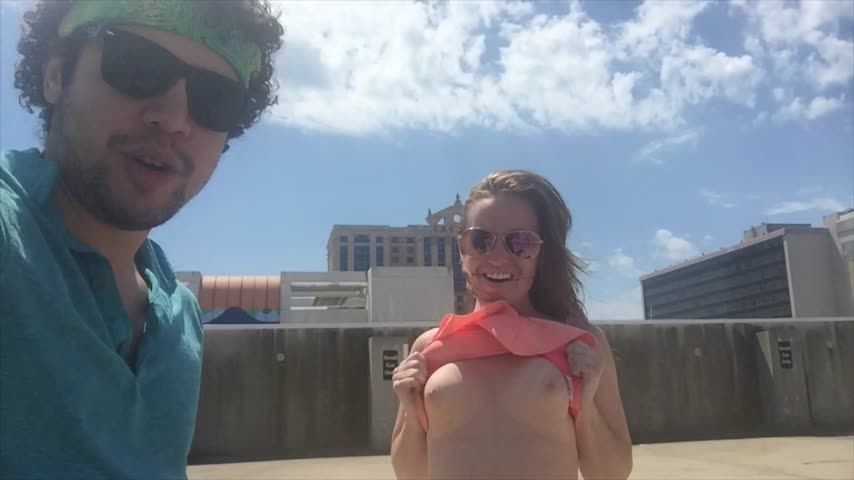 Beach, Blowjob and Public Buttplug