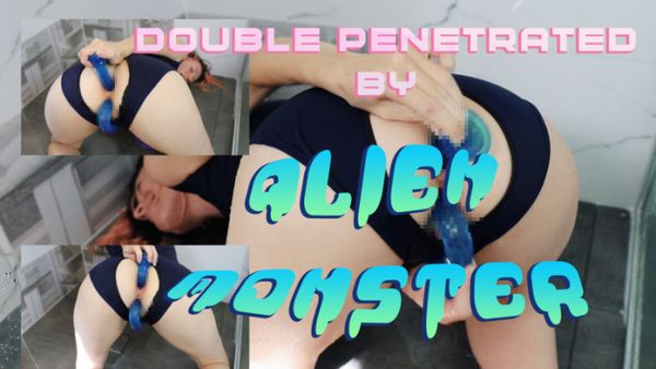 Double Penetrated by Alien Monster