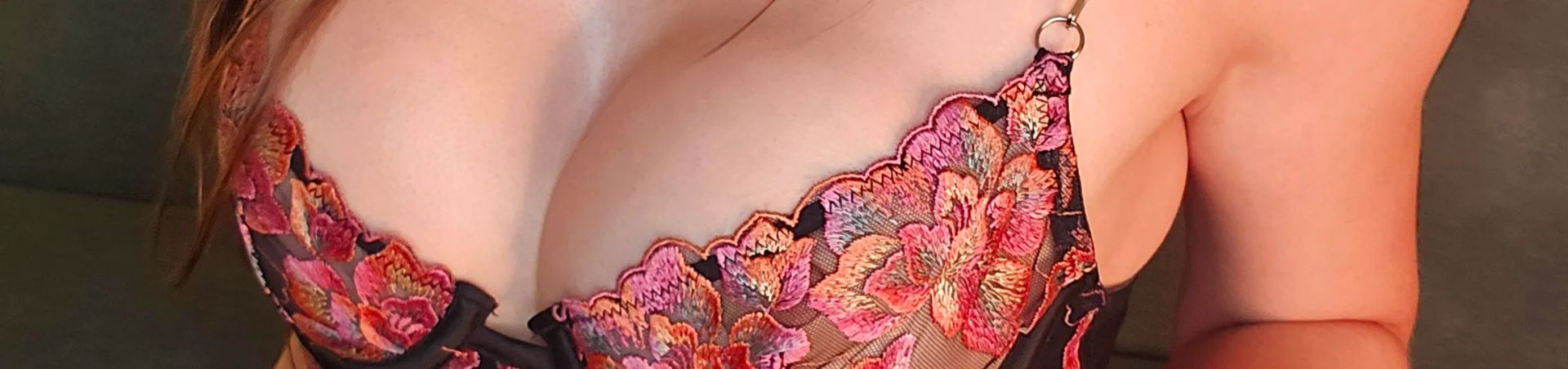 Scheduled show banner