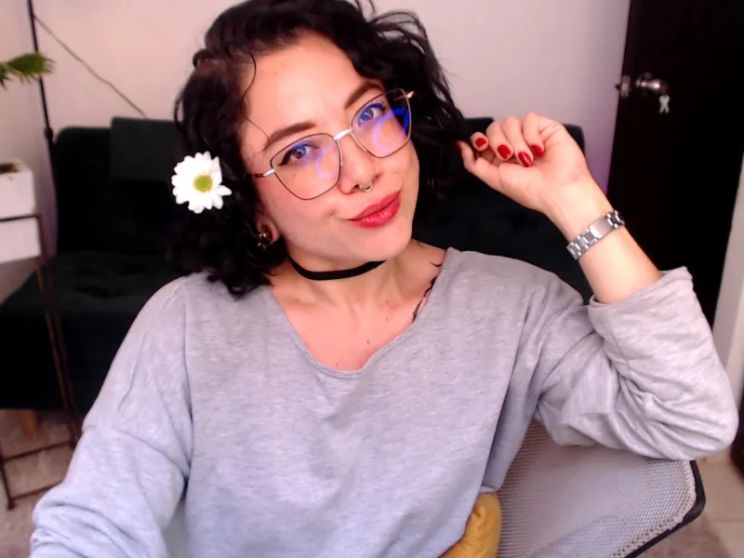 MaddiRoses session image