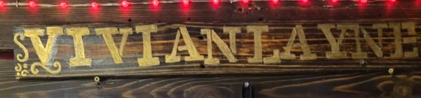 Vivianlayne goes to town..  show image