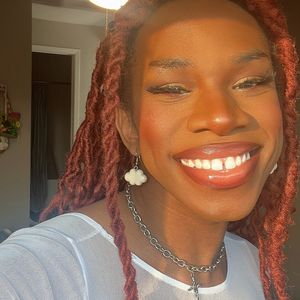 AmyJeauxj avatar
