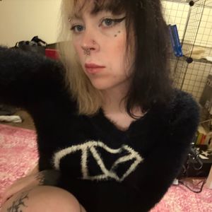 BadLilBat's Profile - Vids, Pics & More | ManyVids - ManyVids