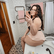Busty_milf's Profile - Vids, Pics & More | ManyVids - ManyVids