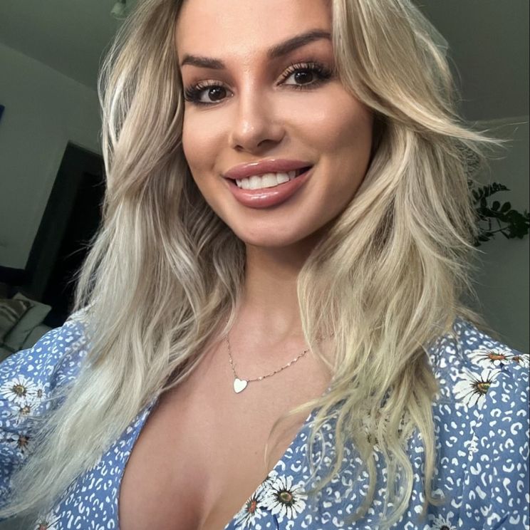 CorneliaSweetness session image