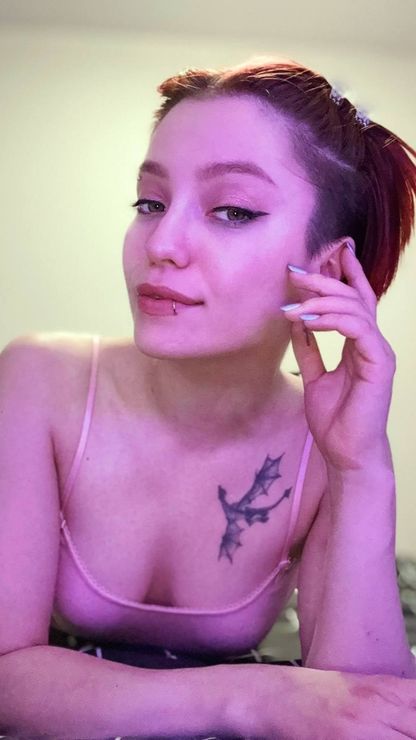 Crimson_Girl