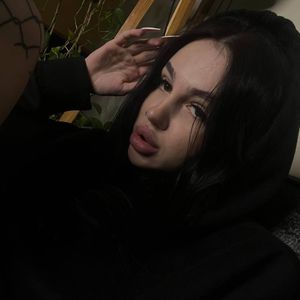 Emiliaaa avatar