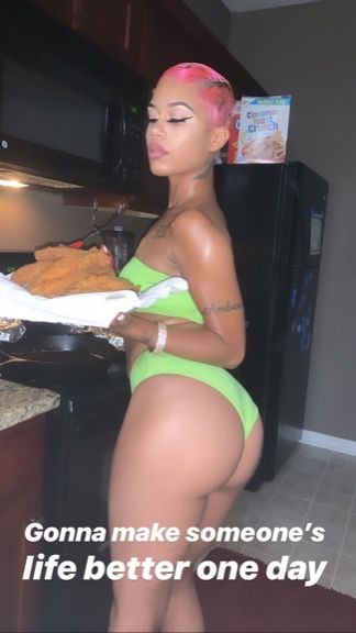 Profile picture of JasamineBanks