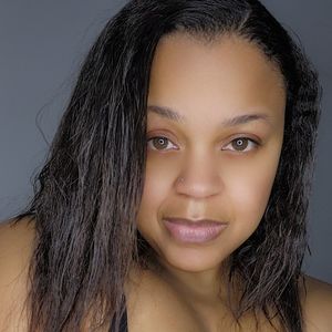 Mia Midnight avatar