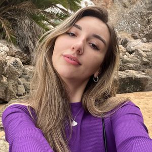 LovelyMary avatar