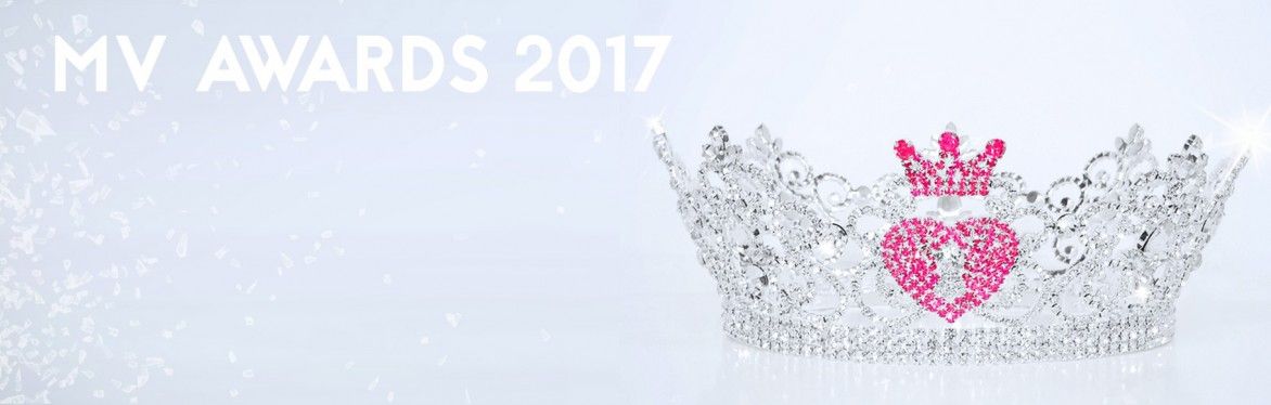 Domme of the Year banner