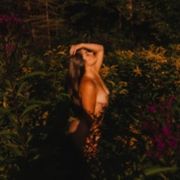 TheNaughtyWitch avatar