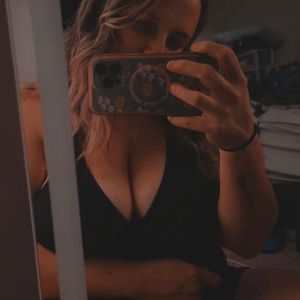 MissElizabethXoXo avatar