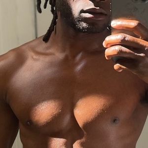 Misterblack30cm avatar