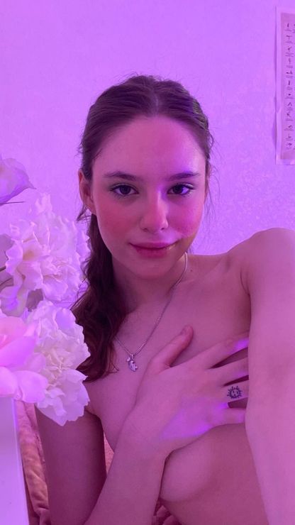 Molly_Lee_