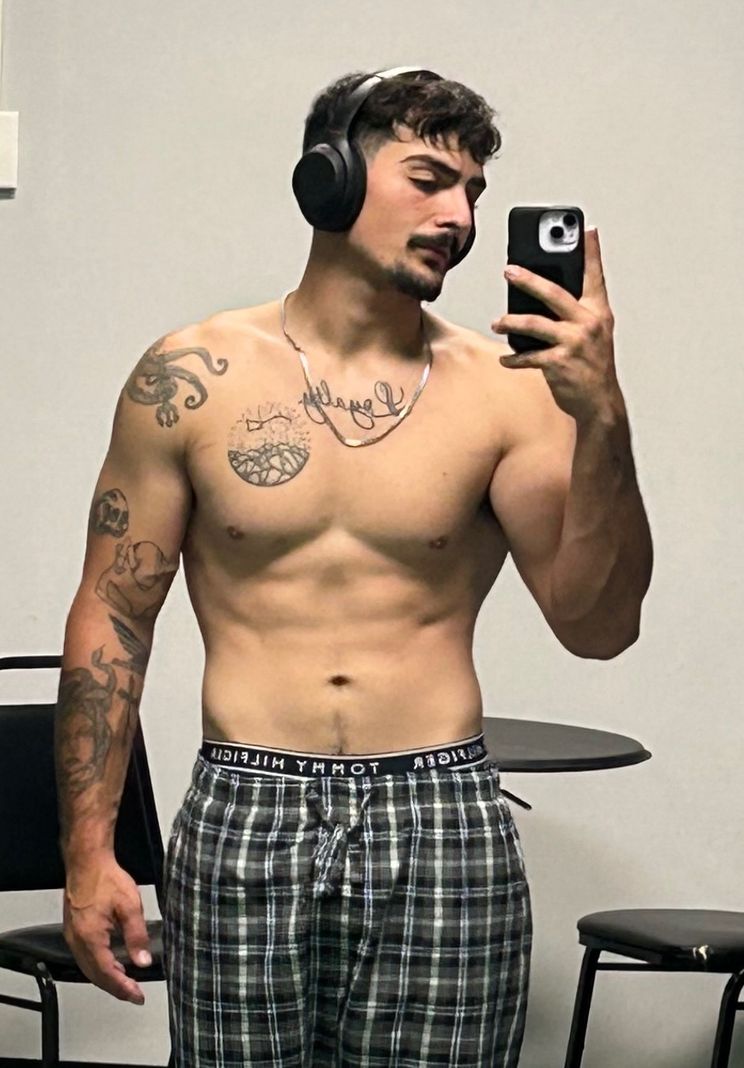 Profile picture of NobodyCbr