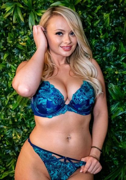 PeachySkye