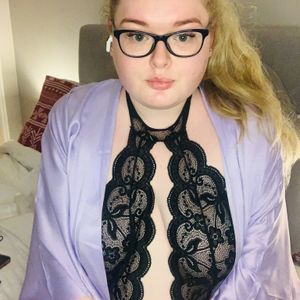 Purple_Leo_OF avatar