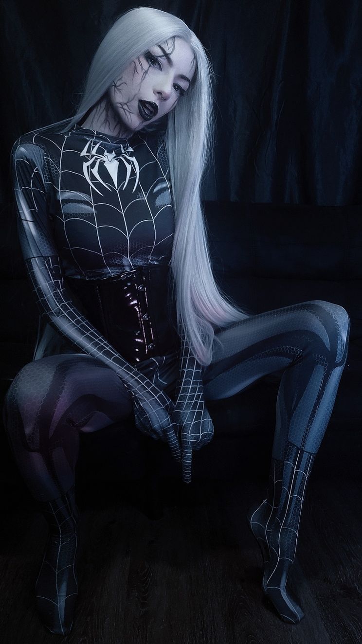 Profile picture of Dani Raine