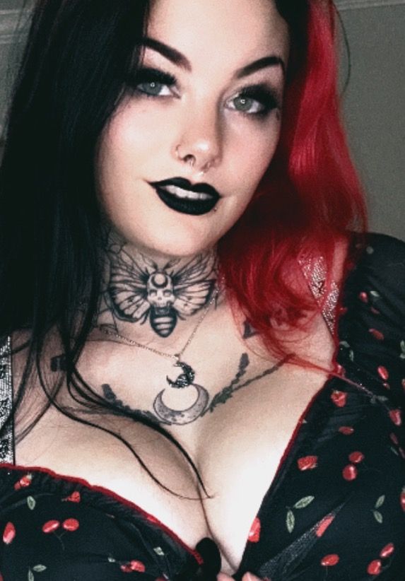 Profile picture of skylarayne