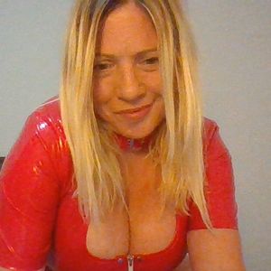 SweetCherry13 avatar