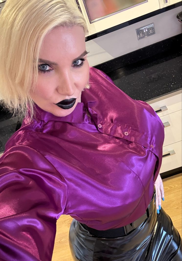 Profile picture of TheSophieJames