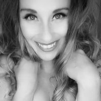 Veronica Paige avatar