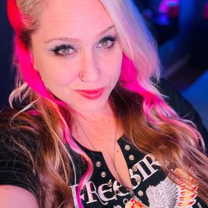 Dina Sky avatar