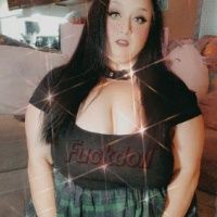 Curious Clover BBW avatar