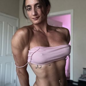 pigtailsandmuscles avatar