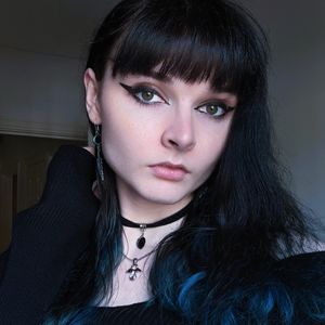 tallgothtgirl avatar