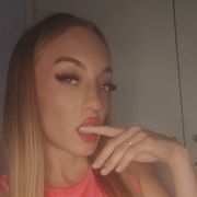 Lola Lo x avatar