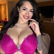 yourgirladriana10 avatar