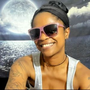 yummybrownfox avatar