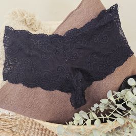 Black Lace All Day Favorite